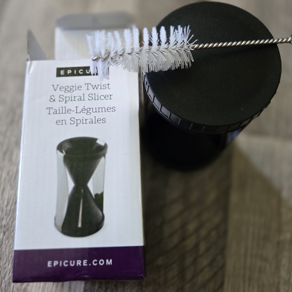 NIB Epicure Veggie Twist & Spiral Slicer - Picture 2 of 5